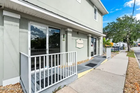 2012 Vernon Place Melbourne FL 32901