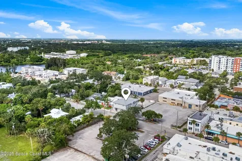 2012 Vernon Place Melbourne FL 32901