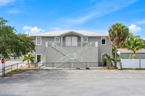 2012 Vernon Place Melbourne FL 32901