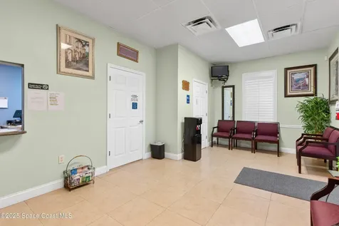 2012 Vernon Place Melbourne FL 32901