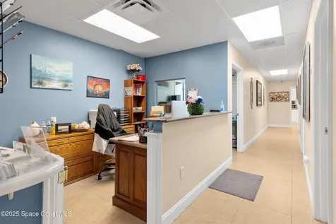 2012 Vernon Place Melbourne FL 32901