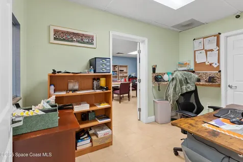 2012 Vernon Place Melbourne FL 32901