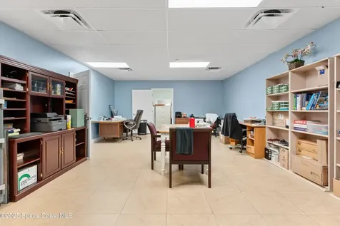2012 Vernon Place Melbourne FL 32901