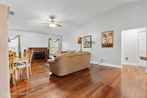 2012 Vernon Place Melbourne FL 32901