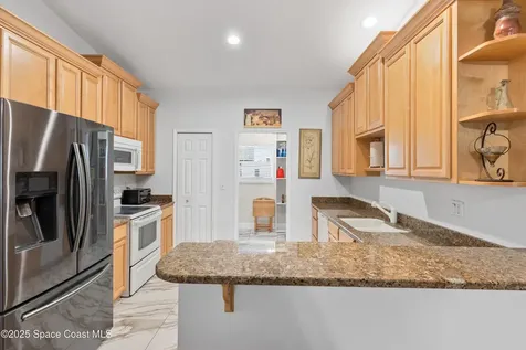 2012 Vernon Place Melbourne FL 32901