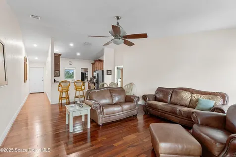 2012 Vernon Place Melbourne FL 32901