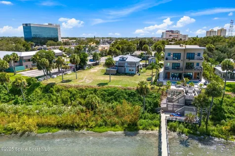 1811 Riverview Drive Melbourne FL 32901