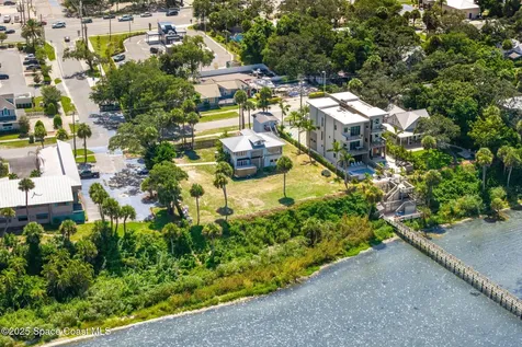 1811 Riverview Drive Melbourne FL 32901