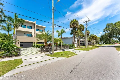1811 Riverview Drive Melbourne FL 32901