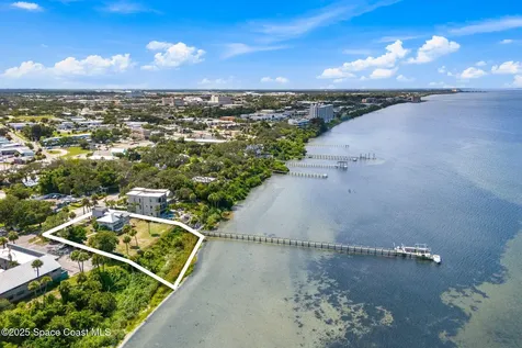 1811 Riverview Drive Melbourne FL 32901