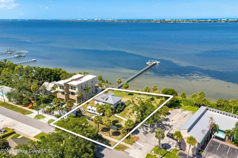 1811 Riverview Drive Melbourne FL 32901
