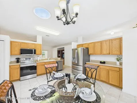 826 Riviera Avenue Sebastian FL 32958