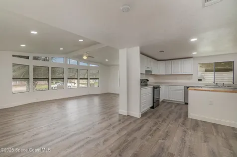 1918 Sago Palm Street NE Palm Bay FL 32905