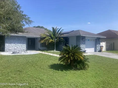 303 Cocoa Court Kissimmee FL 34758