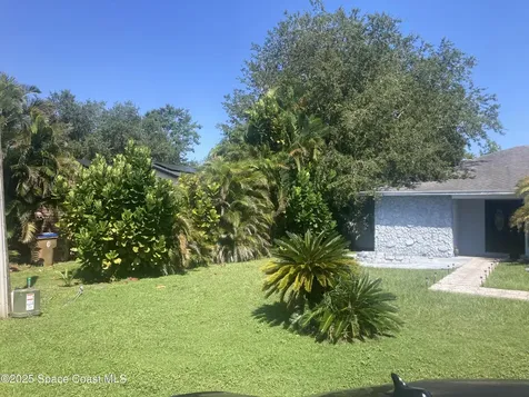 303 Cocoa Court Kissimmee FL 34758