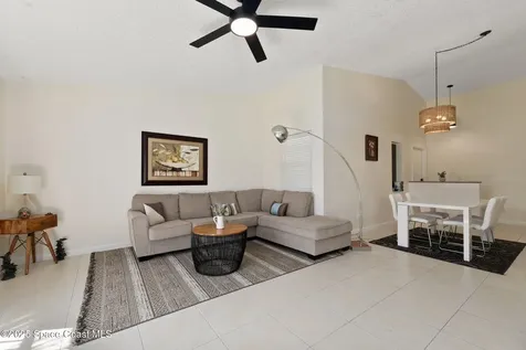 3212 S Lakeview Circle Fort Pierce FL 34949
