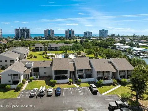 3212 S Lakeview Circle Fort Pierce FL 34949