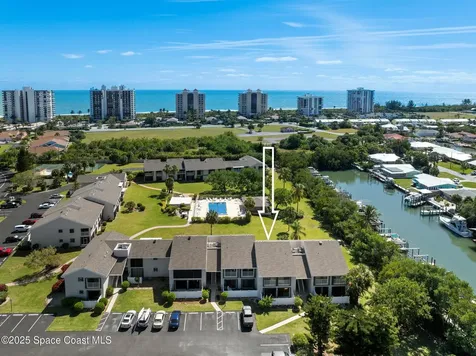 3212 S Lakeview Circle Fort Pierce FL 34949