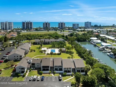 3212 S Lakeview Circle Fort Pierce FL 34949