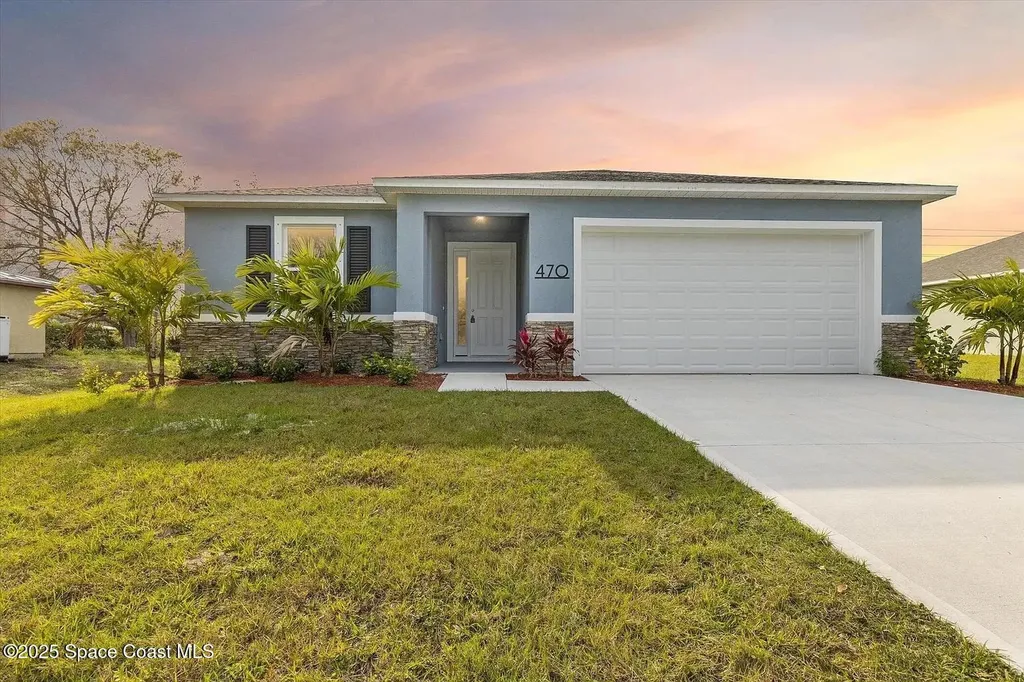 460 Grenadier Avenue NW Palm Bay FL 32907