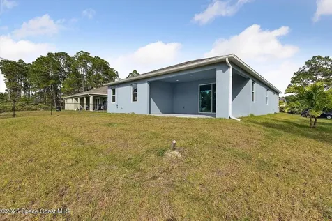 460 Grenadier Avenue NW Palm Bay FL 32907