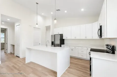 460 Grenadier Avenue NW Palm Bay FL 32907
