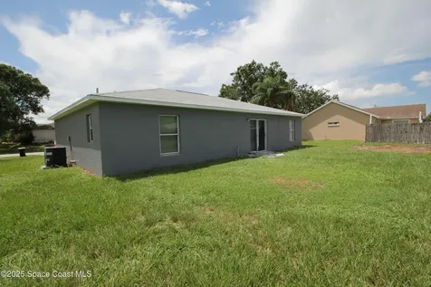 399 Fluvia Avenue SE Palm Bay FL 32909