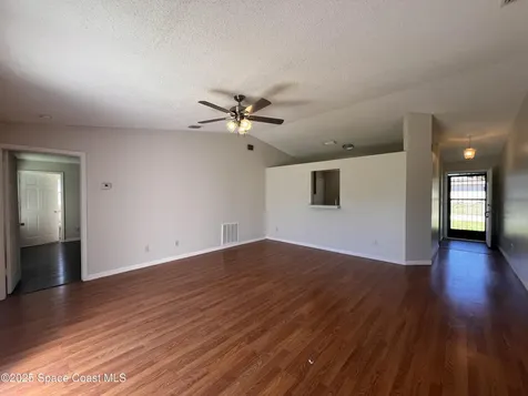 399 Fluvia Avenue SE Palm Bay FL 32909