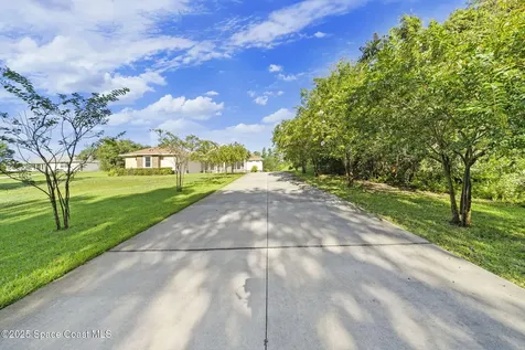 1560 Silk Oak Avenue Titusville FL 32796