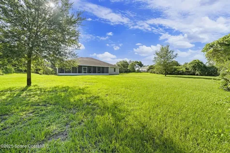 1560 Silk Oak Avenue Titusville FL 32796