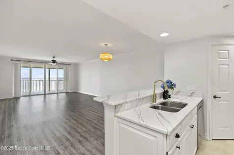 7 Indian River Avenue Titusville FL 32796