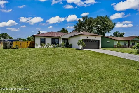 961 Crocus Street NE Palm Bay FL 32907