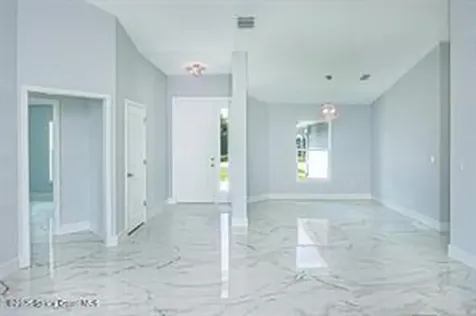 9480 84 Street Vero Beach FL 32967