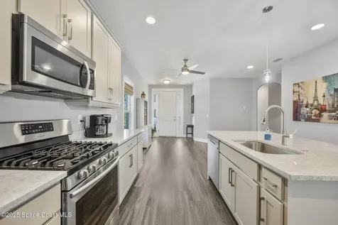 1689 Tullagee Avenue Melbourne FL 32940