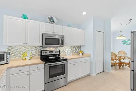 833 Tavernier Circle NE Palm Bay FL 32905