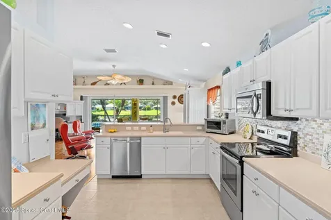 833 Tavernier Circle NE Palm Bay FL 32905