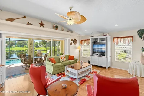 833 Tavernier Circle NE Palm Bay FL 32905