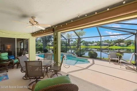 833 Tavernier Circle NE Palm Bay FL 32905
