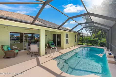 833 Tavernier Circle NE Palm Bay FL 32905