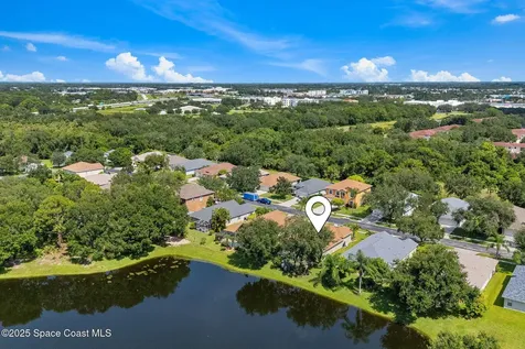 833 Tavernier Circle NE Palm Bay FL 32905