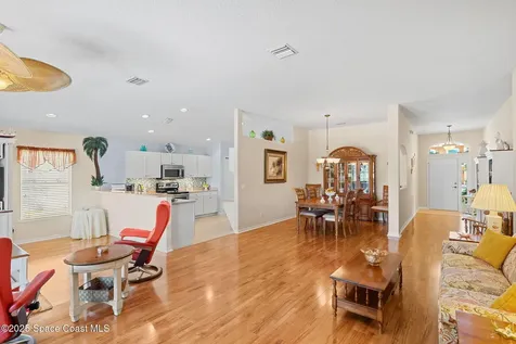 833 Tavernier Circle NE Palm Bay FL 32905
