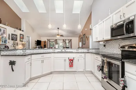 2938 Pembridge Street Kissimmee FL 34747