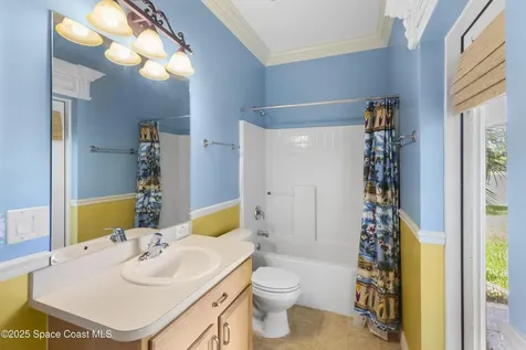1870 Parrsboro Street NW Palm Bay FL 32907