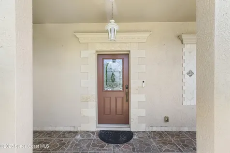 1870 Parrsboro Street NW Palm Bay FL 32907