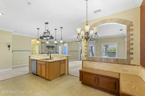 1870 Parrsboro Street NW Palm Bay FL 32907