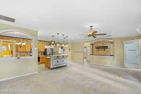 1870 Parrsboro Street NW Palm Bay FL 32907