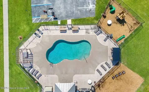 1512 Vista Lake Circle Melbourne FL 32904