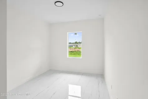 2886 Grant Avenue SE Palm Bay FL 32909