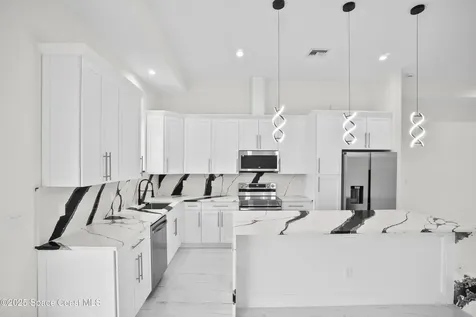 2886 Grant Avenue SE Palm Bay FL 32909