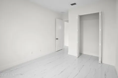 2886 Grant Avenue SE Palm Bay FL 32909